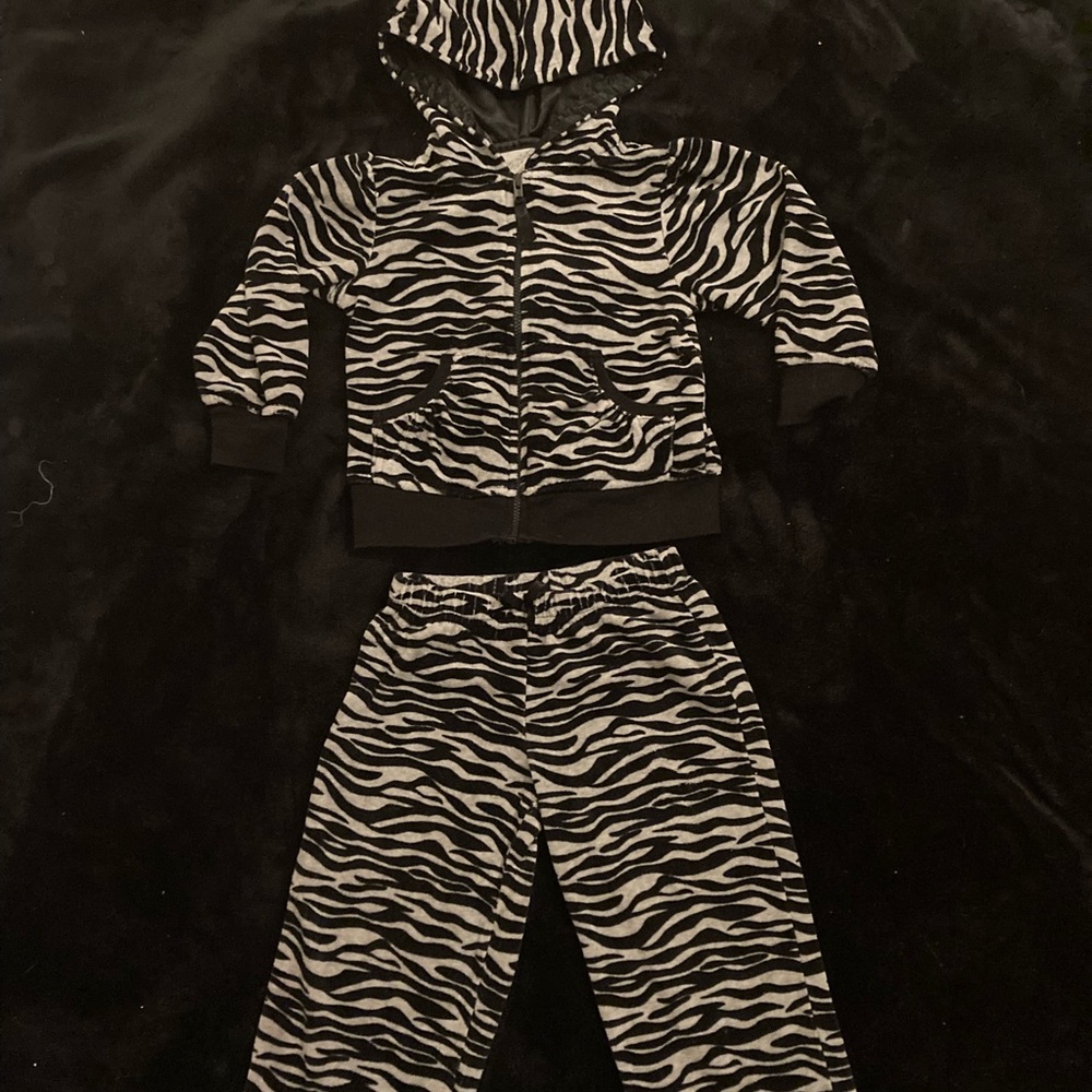 Tiger striped jogging set